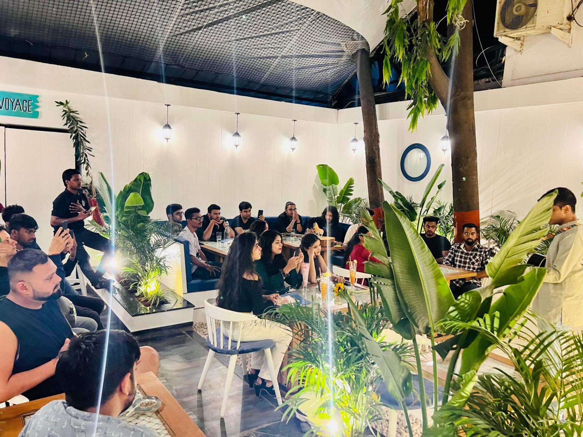 The Voyage - Cafe Hostel Cowork Pune Dış mekan fotoğraf