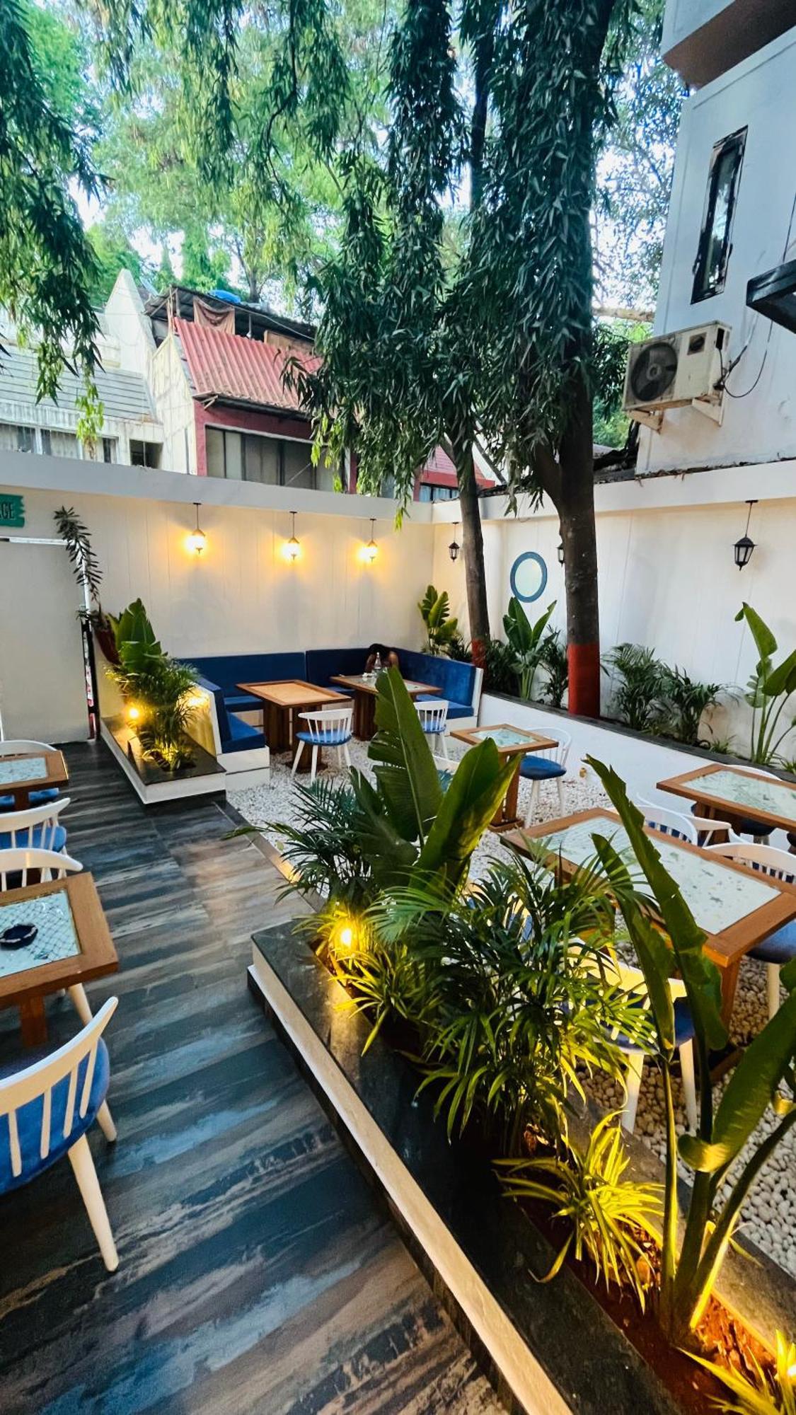 The Voyage - Cafe Hostel Cowork Pune Dış mekan fotoğraf