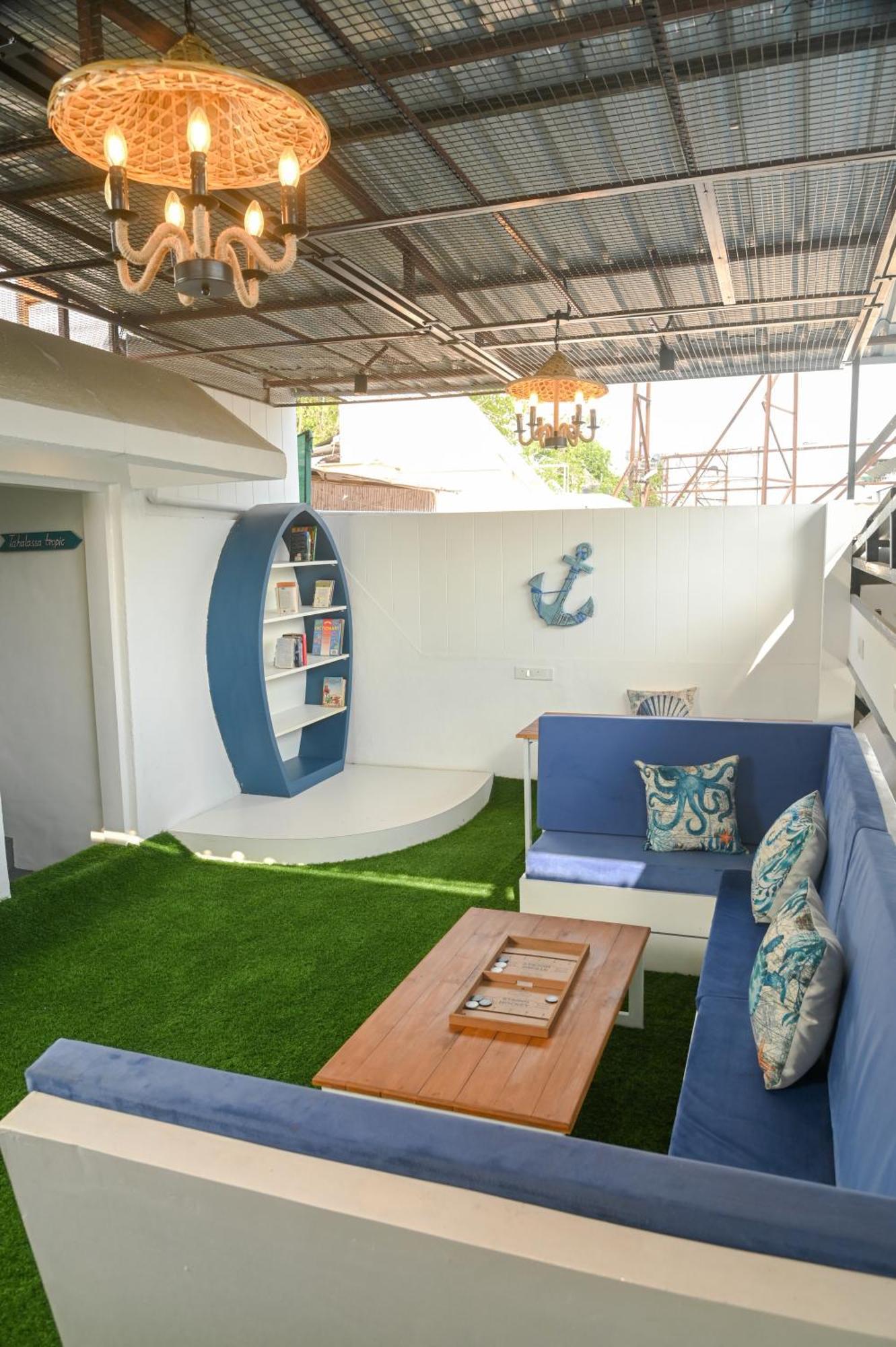 The Voyage - Cafe Hostel Cowork Pune Dış mekan fotoğraf